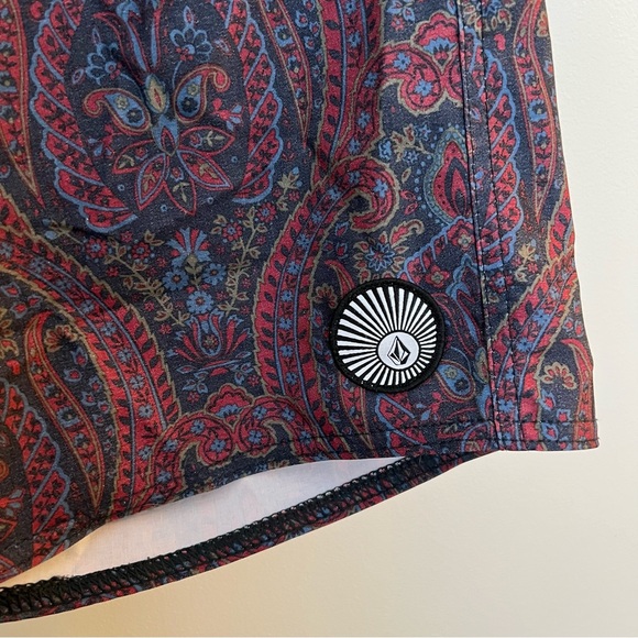 Volcom Swim Trunks - Picture 5 of 6